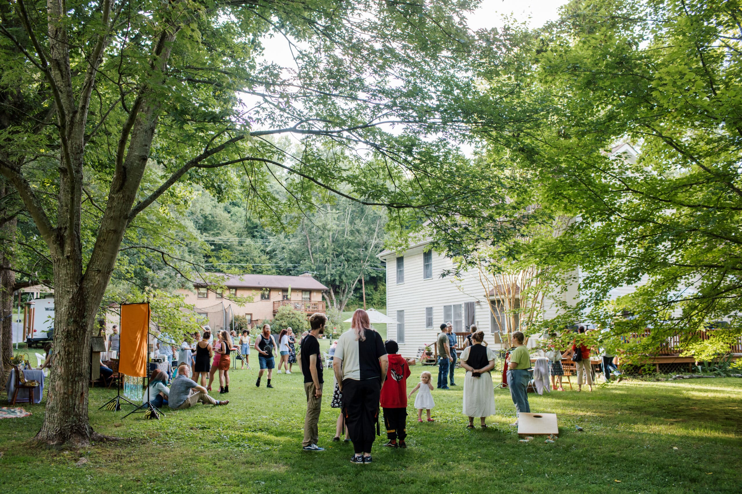 Recent Yard pARTy pop-up in Johnson City, TN. Photo by ANNA HEDGES PHOTOGRAPHY